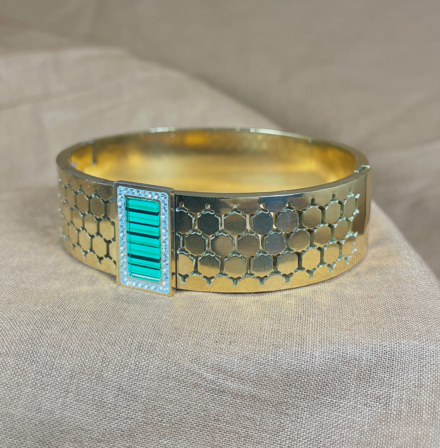 Cubic Zircon Openable Bracelet."Stainless Steel"